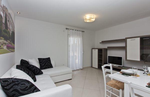 PUY Holiday Home Tanja חדר תמונה